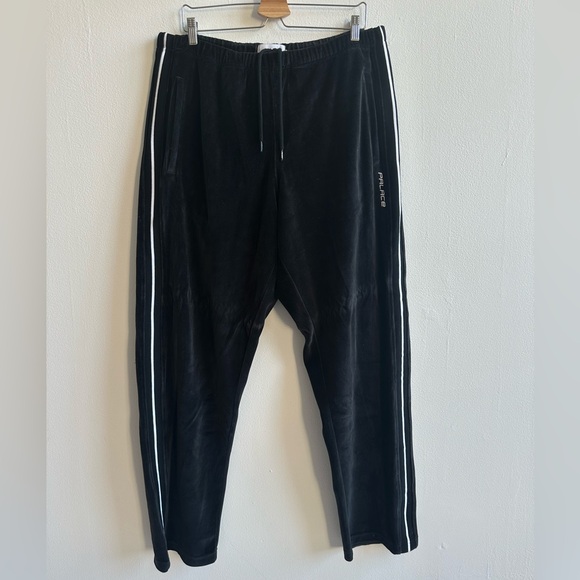 Palace Black Velvet Sweatpants - Picture 1 of 3